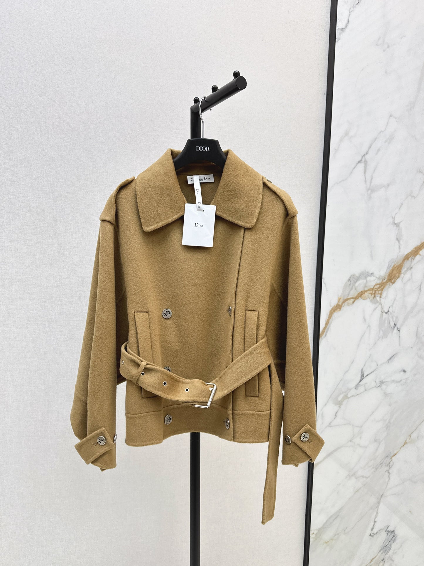 Latest autumn and winter double breasted lapel short coat
