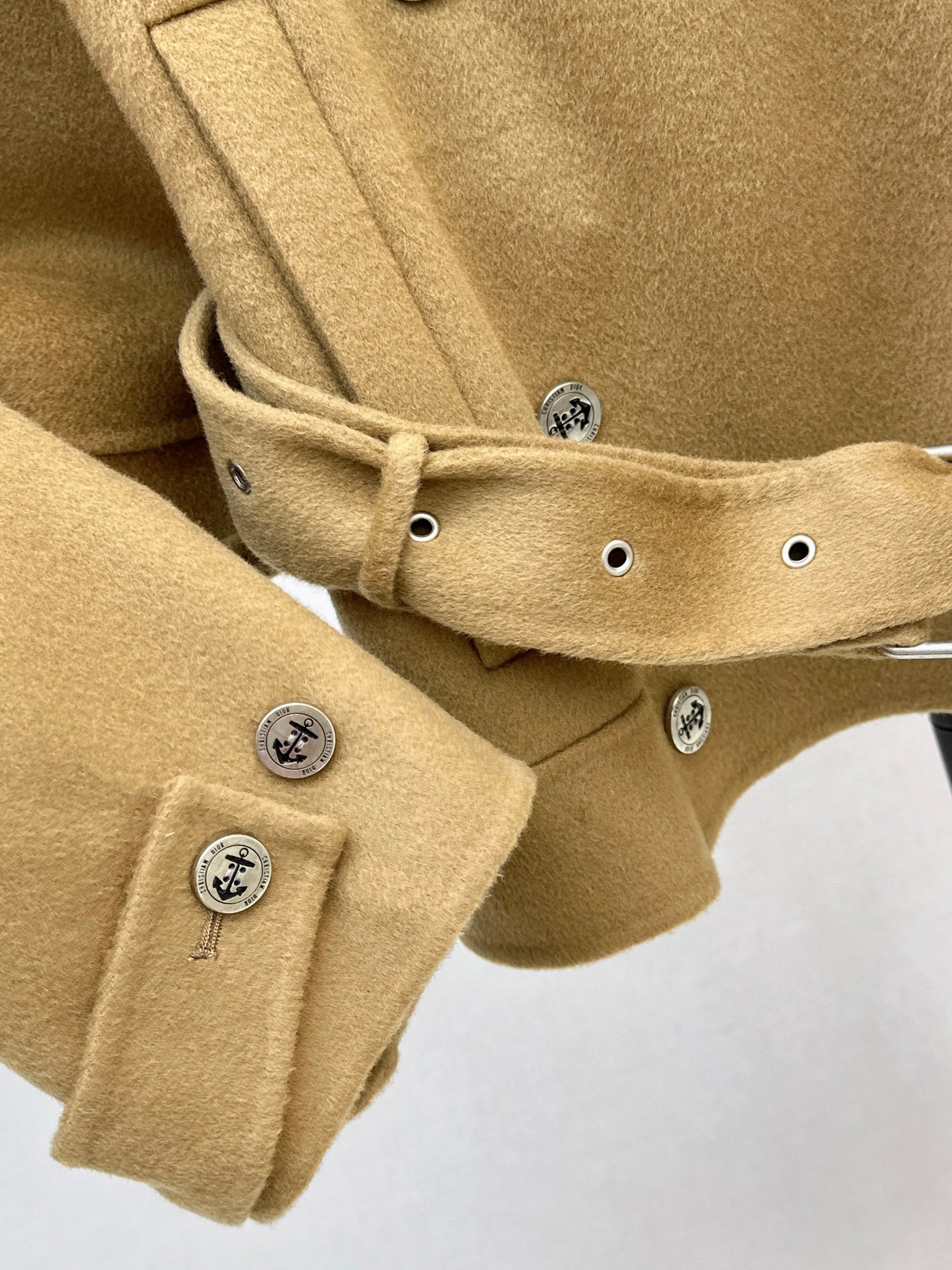 Latest autumn and winter double breasted lapel short coat