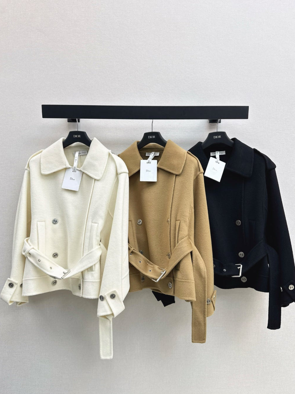 Latest autumn and winter double breasted lapel short coat