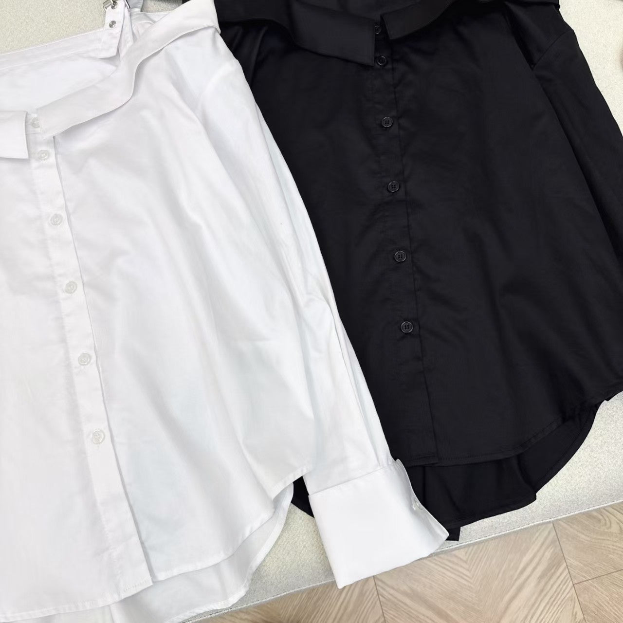 Long-sleeved shirt with bateau collar