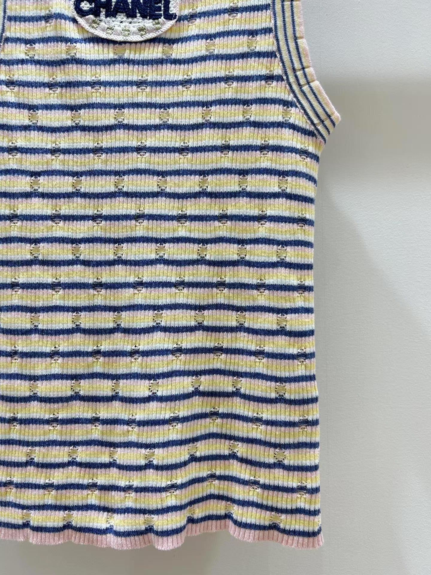 striped sleeveless vest