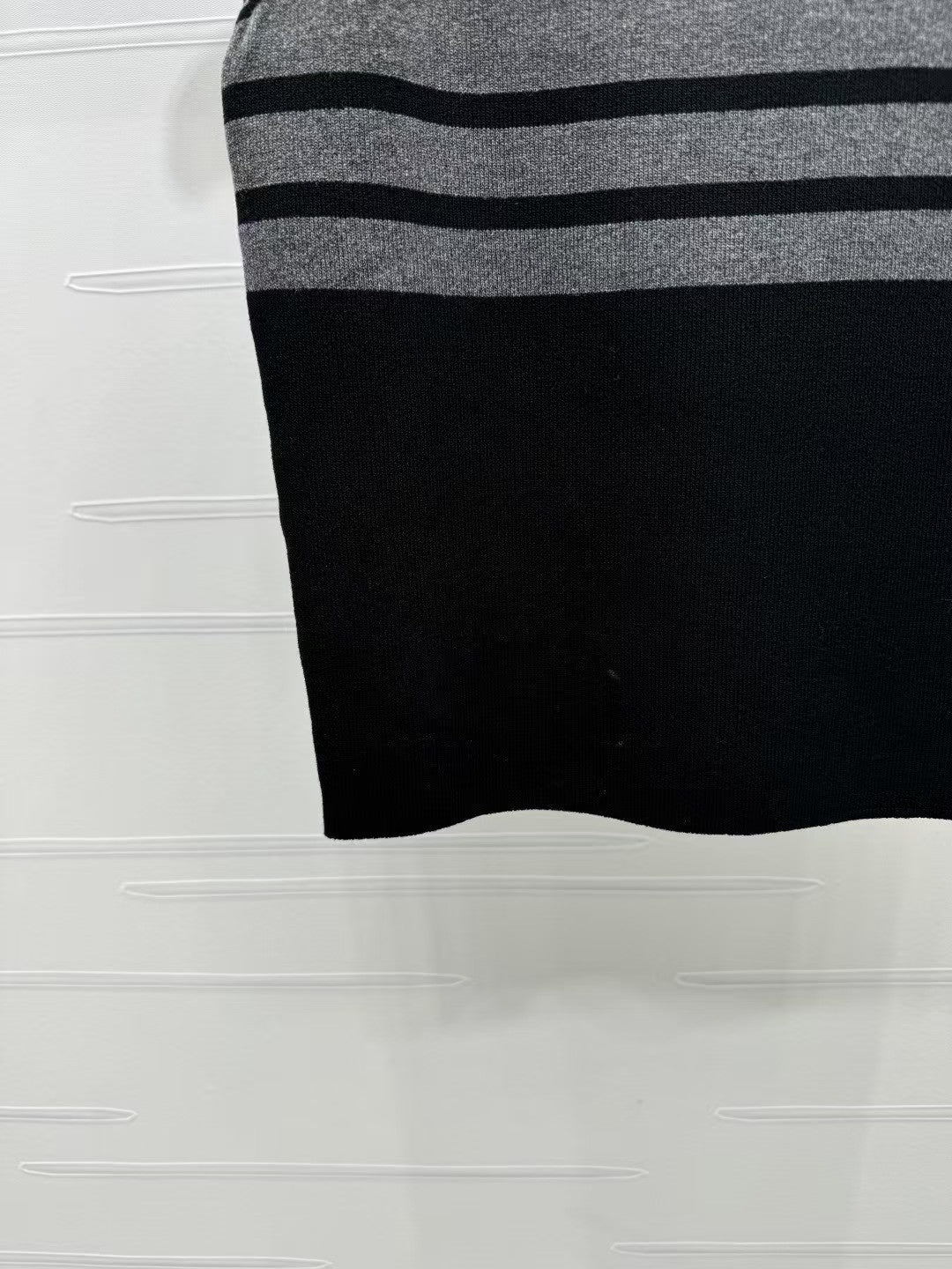 Colorblock knitted vest