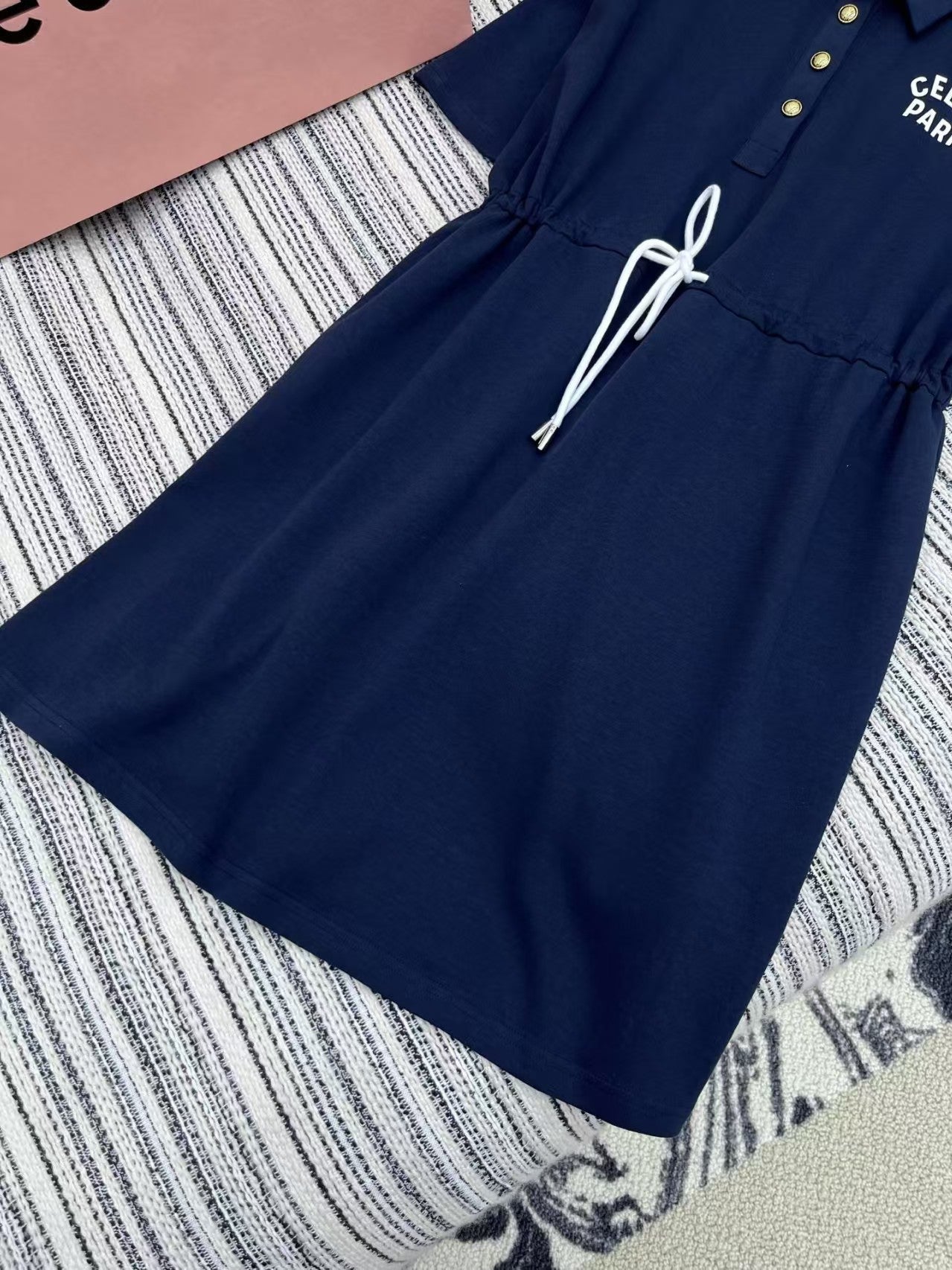 Classic Contrast Drawstring Dress