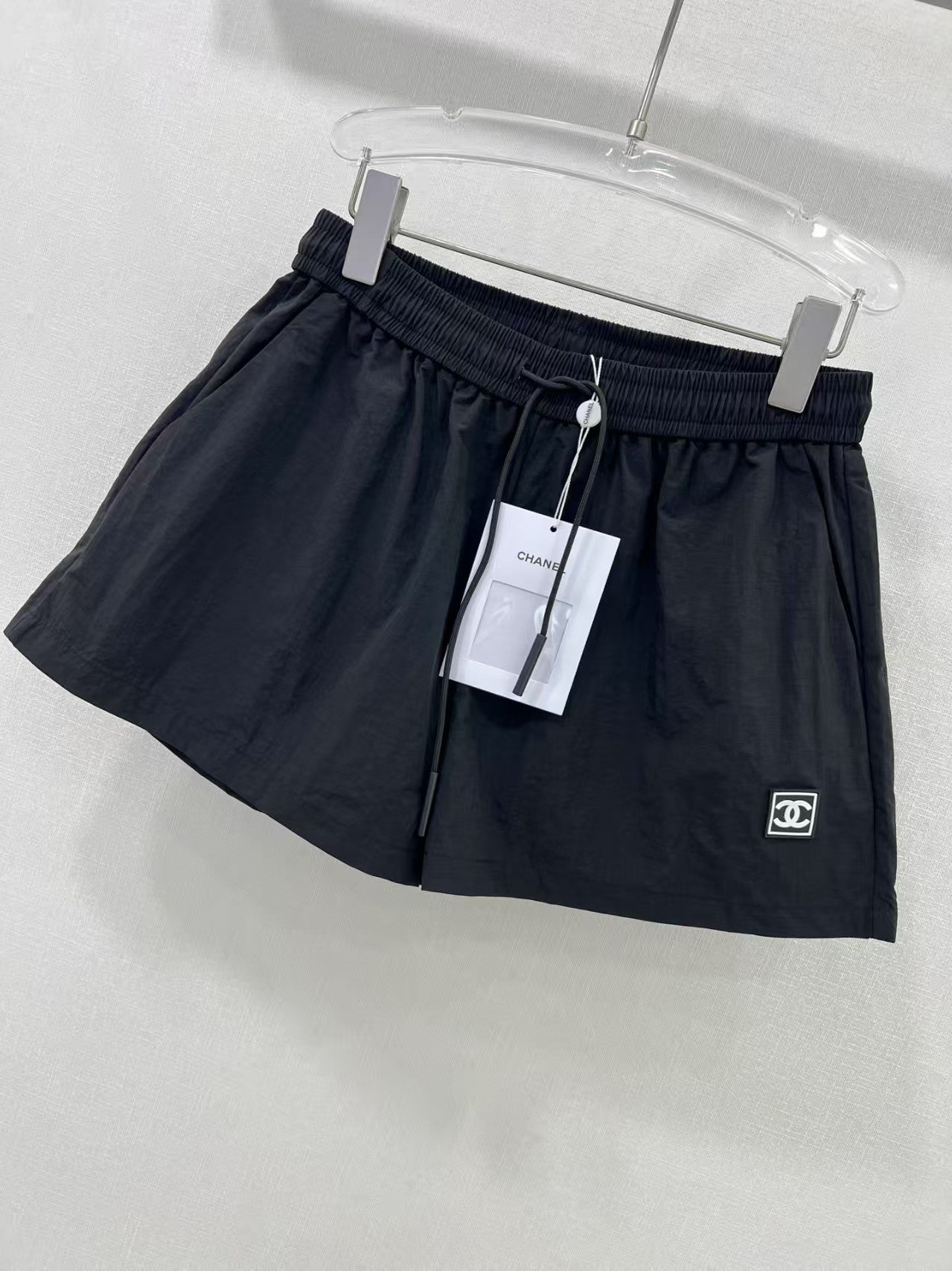 25 Early Spring Work Shorts
