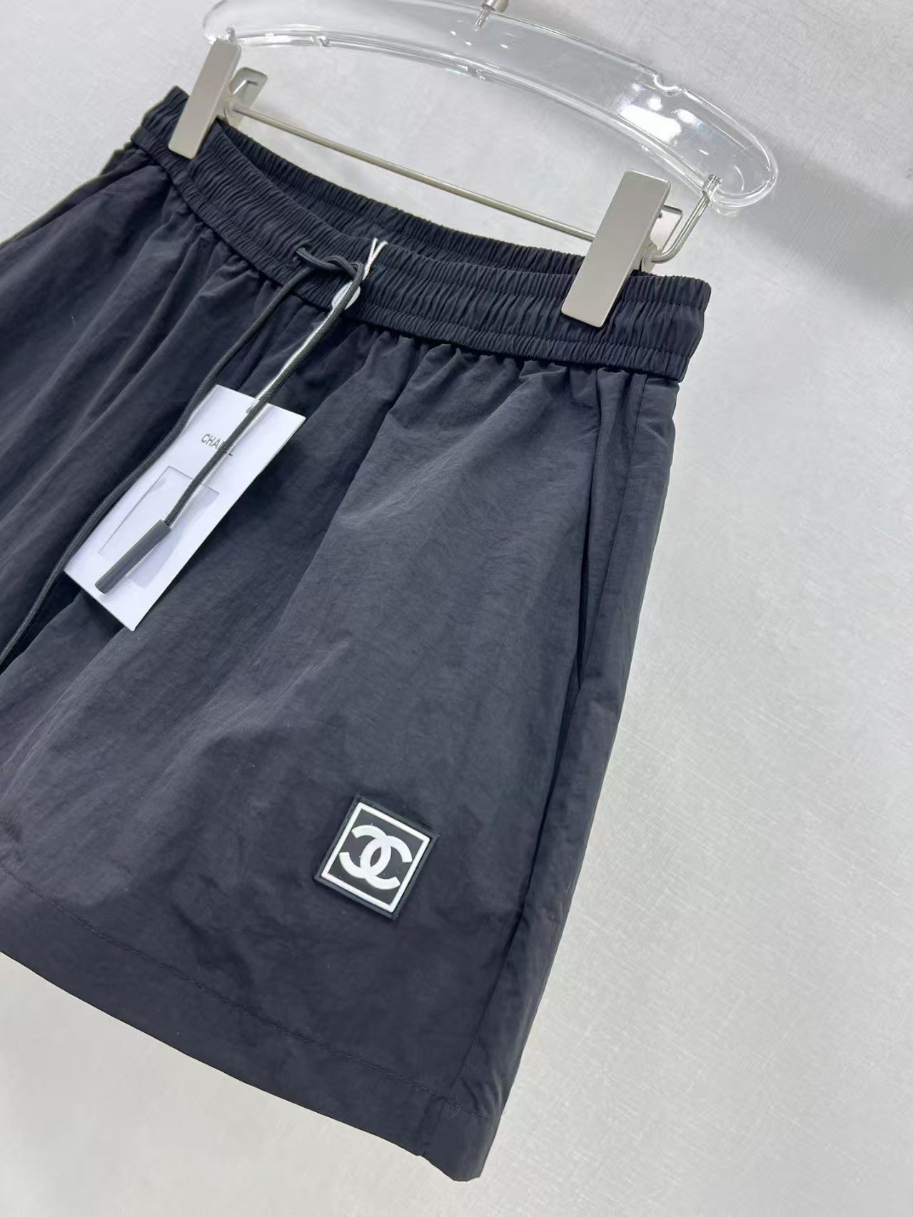 25 Early Spring Work Shorts