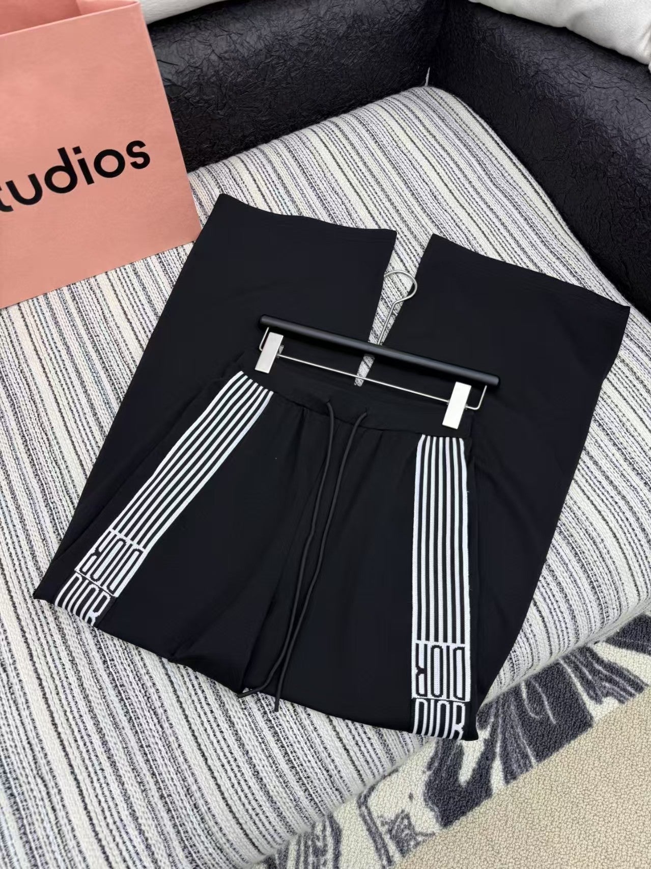 25 new sports casual pants