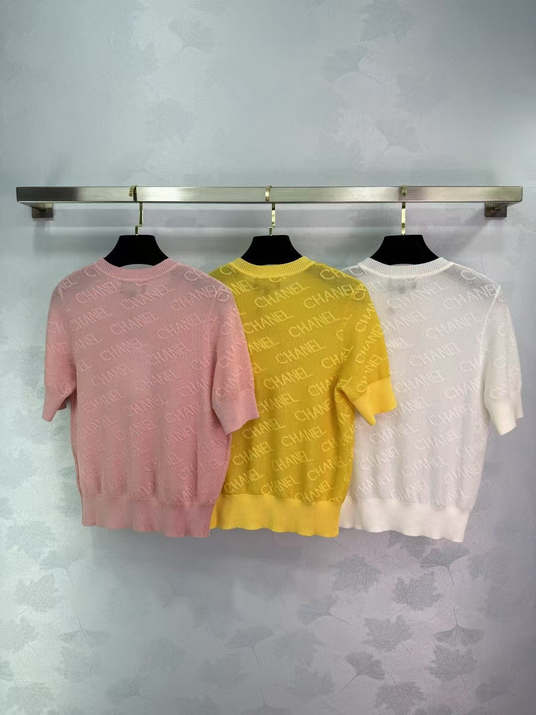 Letter jacquard knitted short sleeves