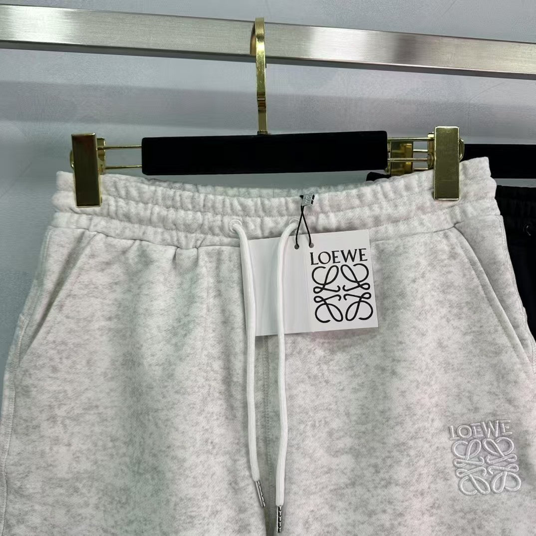 tricolor embroidered logo shorts