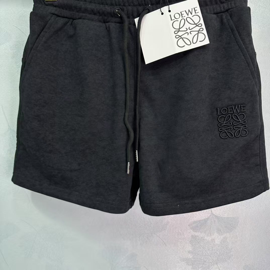 tricolor embroidered logo shorts