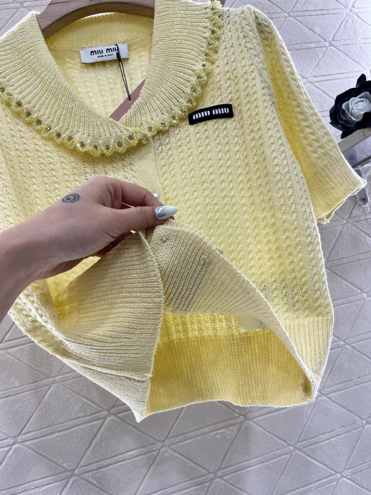 Lapel short-sleeved knitted cardigan