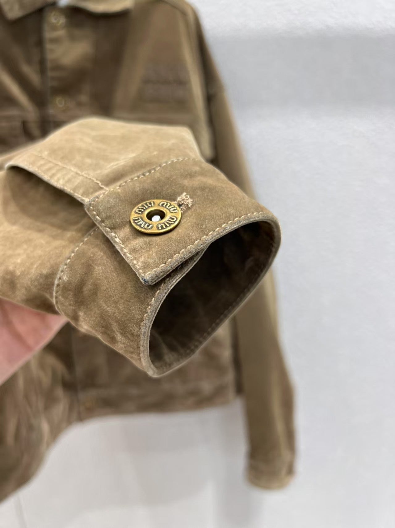 Single-breasted coat with velvet denim lapel