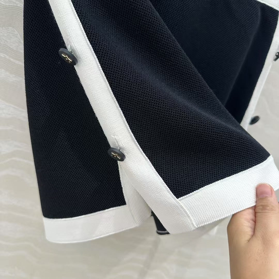 Temperament knitted contrast color mini skirt
