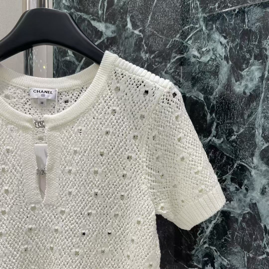 Knitted hollow short sleeves