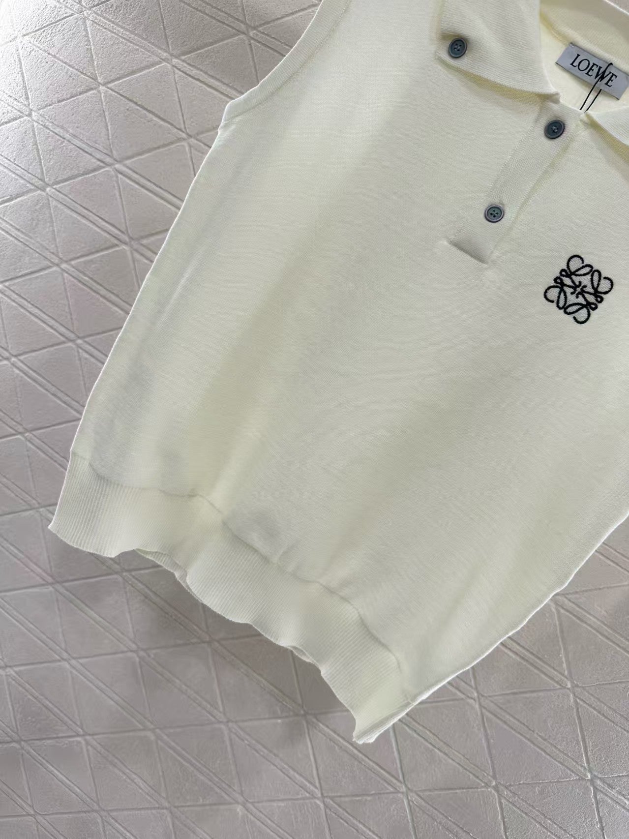 Lapel Light Knit Vest