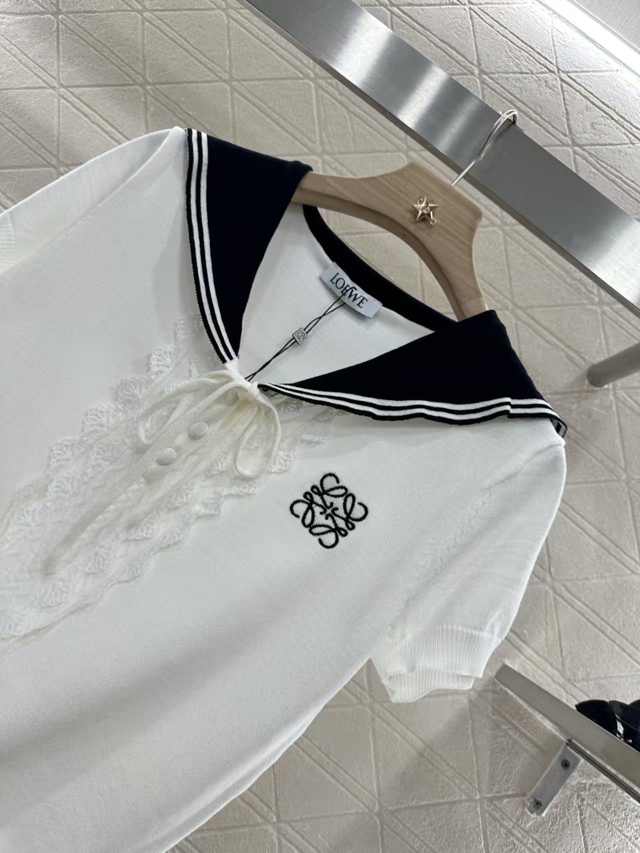 Shawl knitted short sleeves