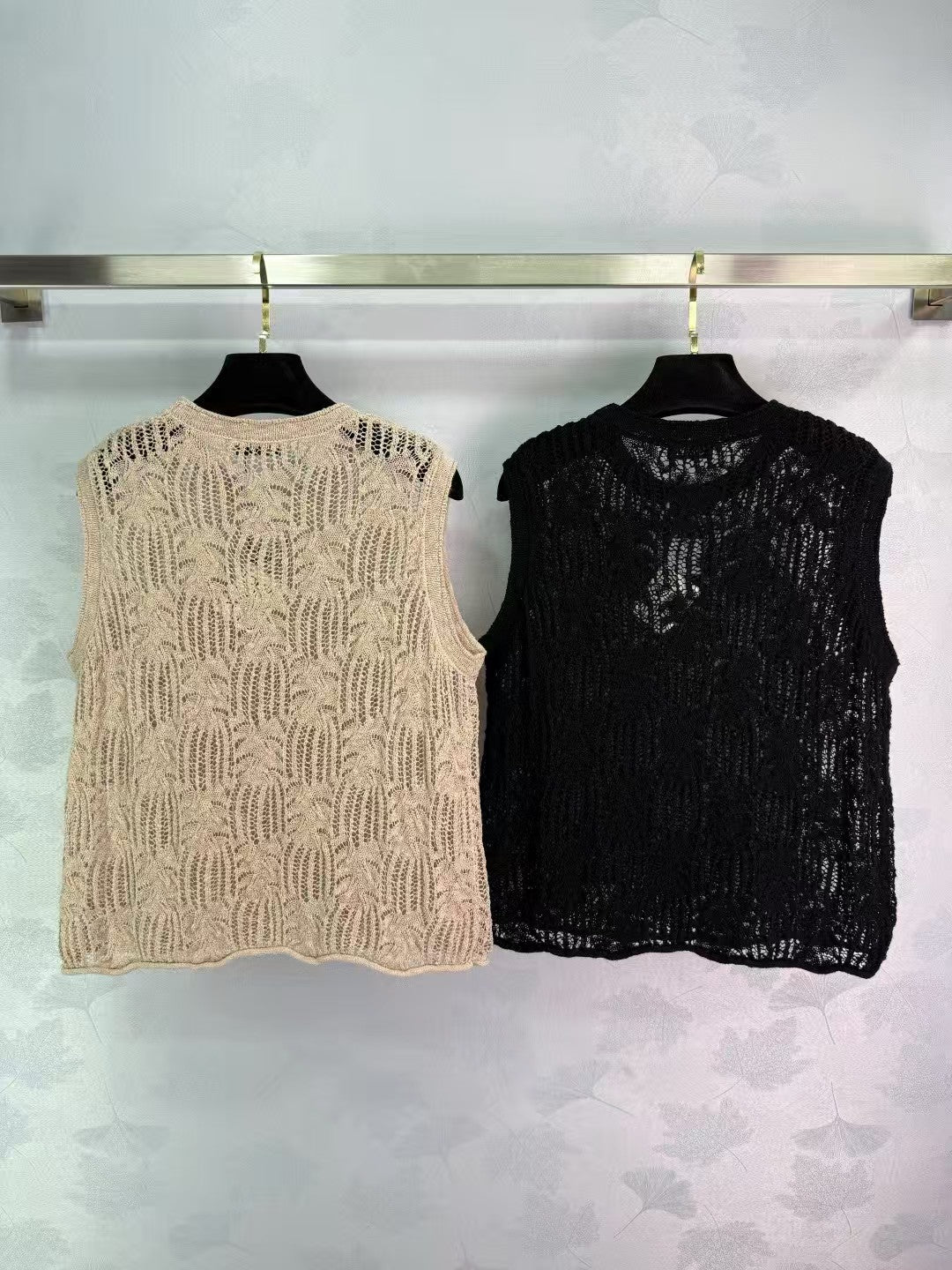New spring and summer hollow knitted vest