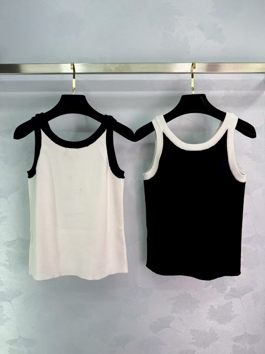 New chest logo knitted vest