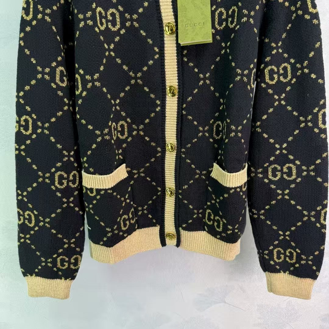 Round neck diamond jacquard long-sleeved cardigan