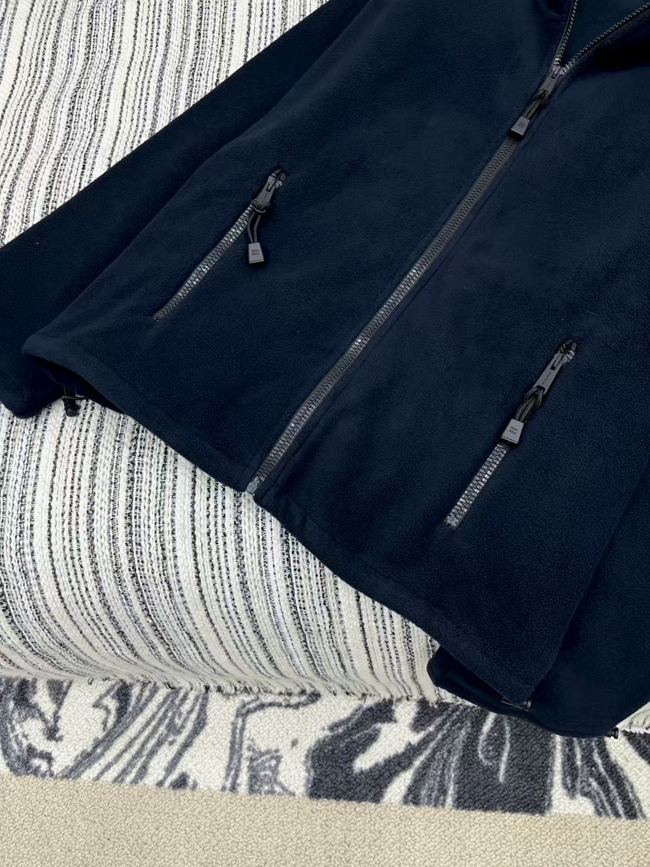 New drawstring fleece hooded jacket