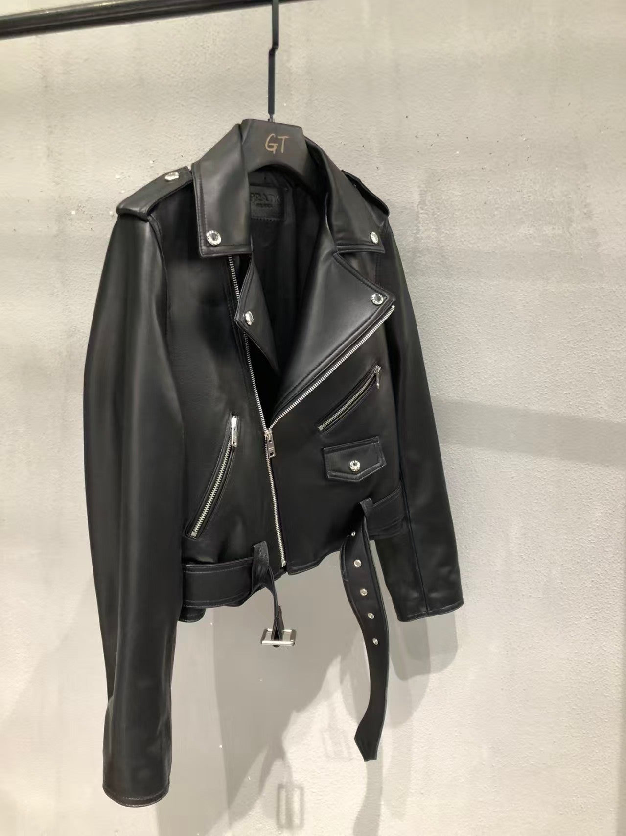 Short sheepskin motorcycle jacket