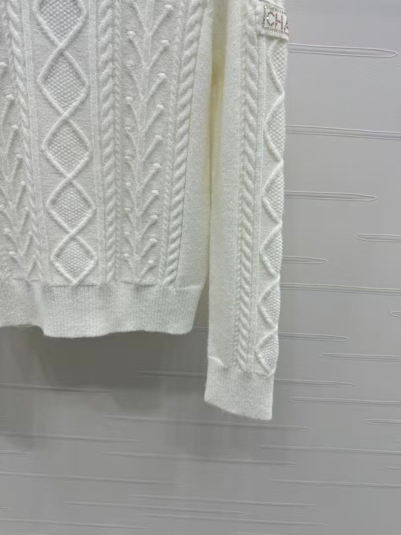 turtleneck knitted long-sleeved sweater