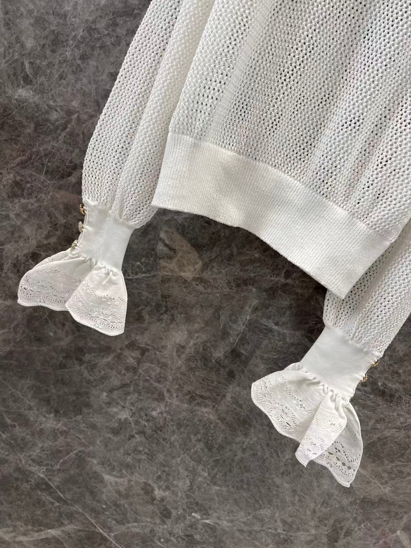 Ruffled collar hollow trumpet sleeve knitted top