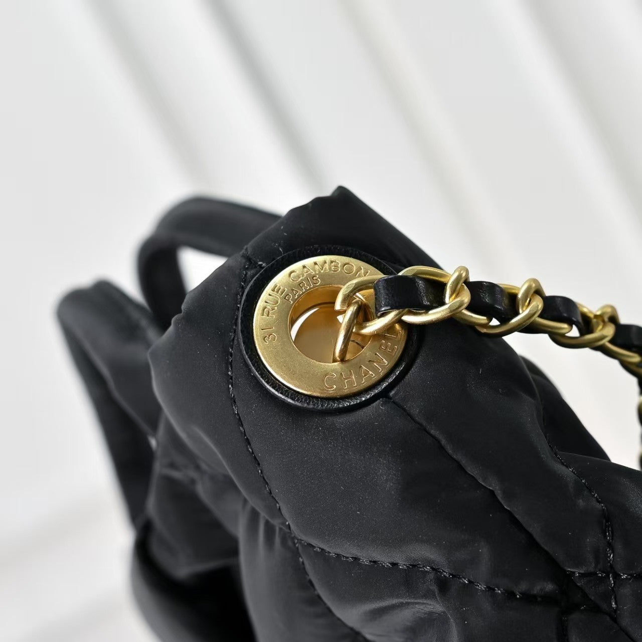 Velvet bow handbag