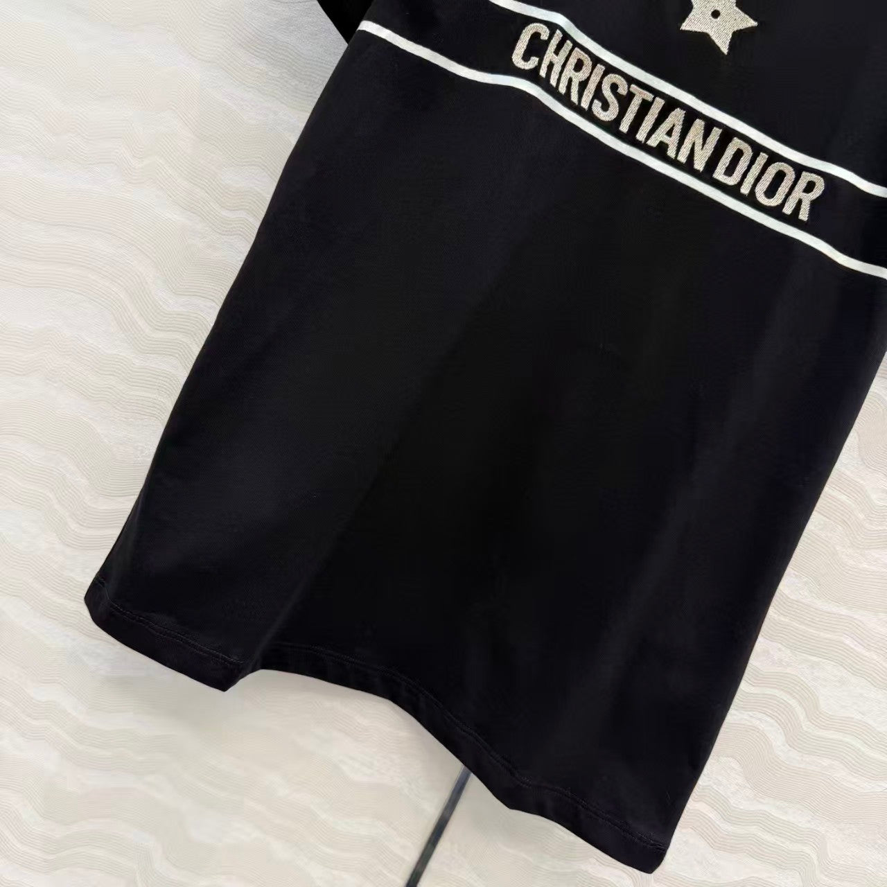 Platinum embroidered letter short-sleeved shirt