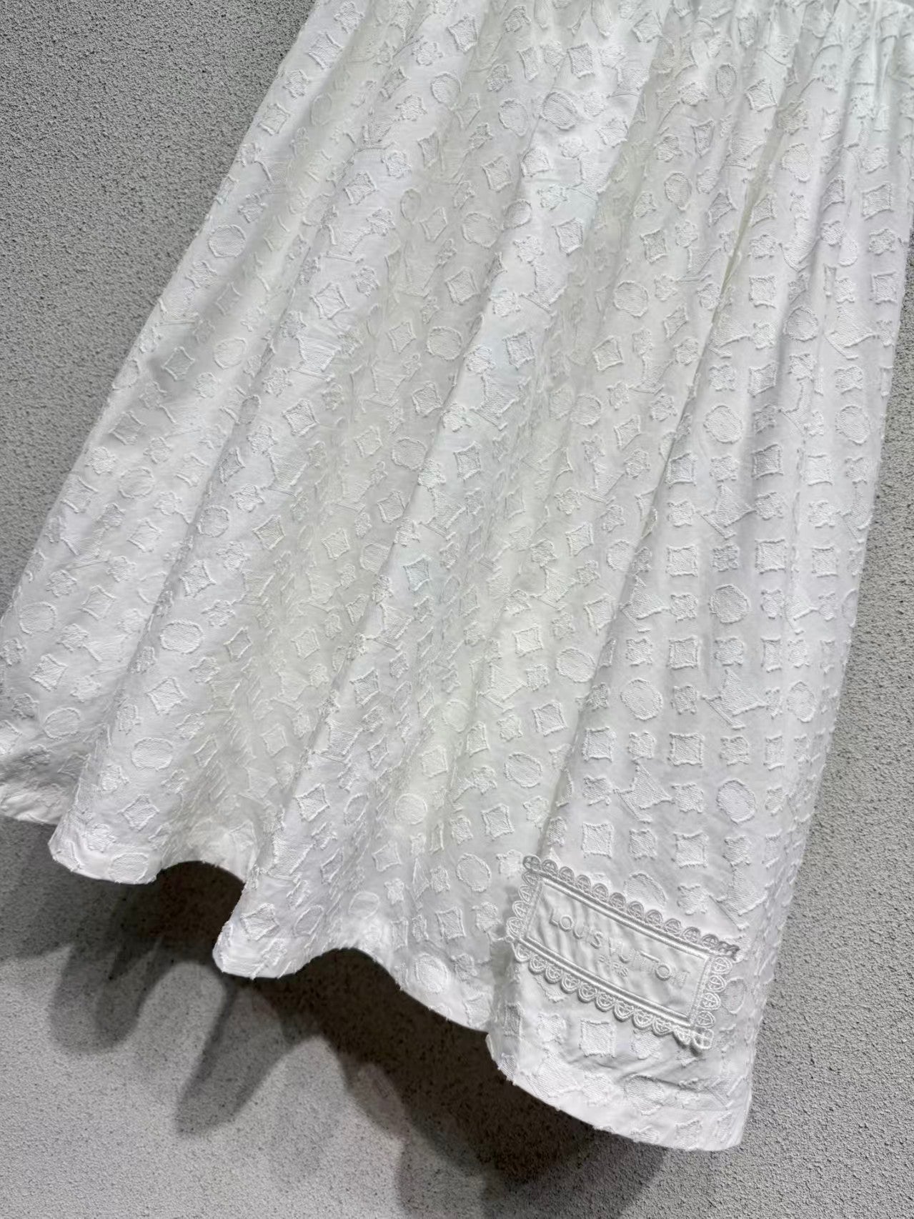 26SS White Jacquard Lace Sleeveless Dress