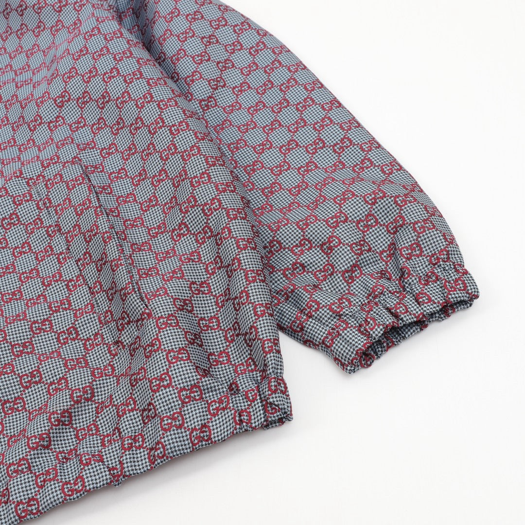 Full color stand up collar pilot