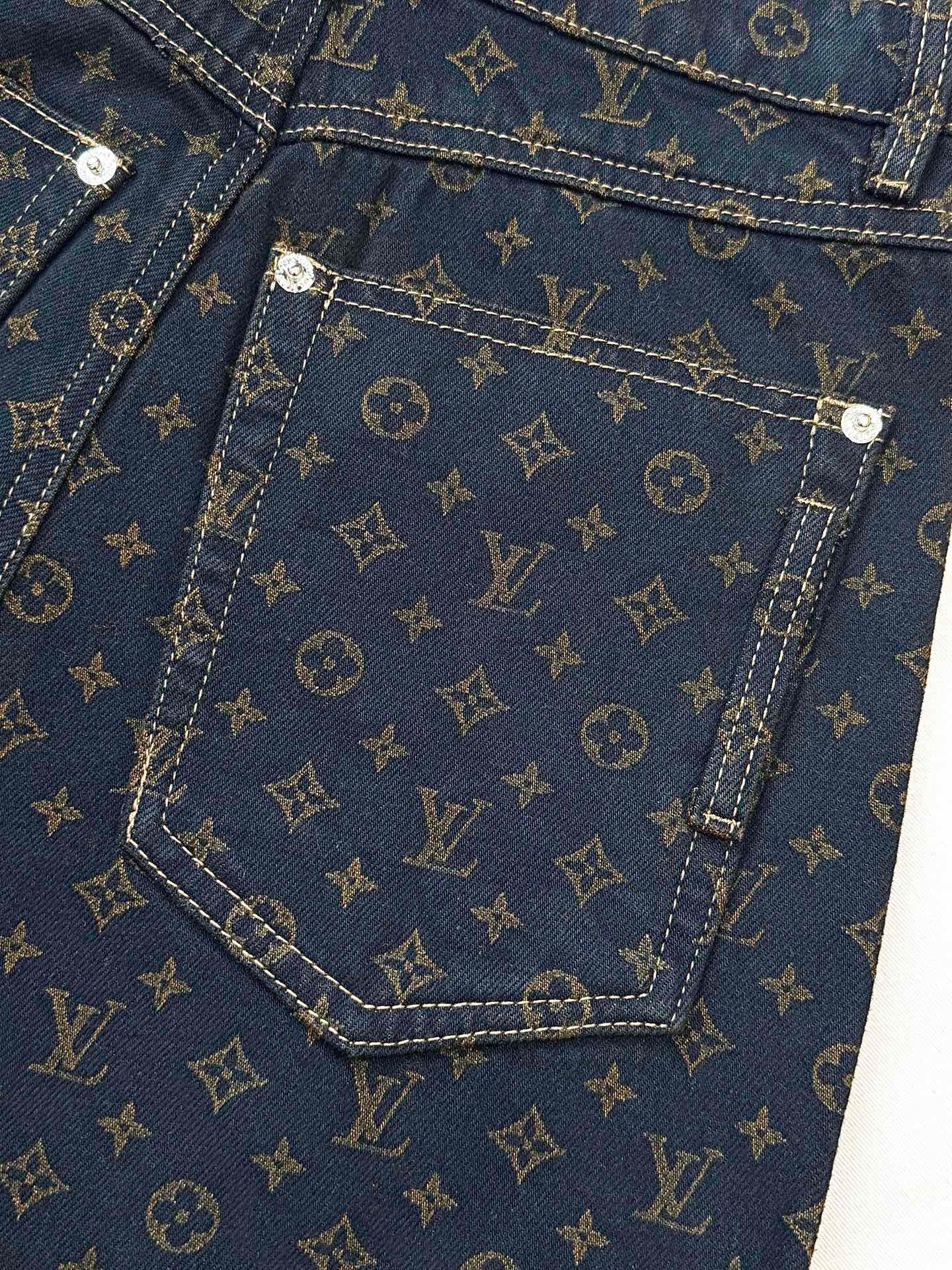 Full jacquard distressed women's jeansPocket print jeans