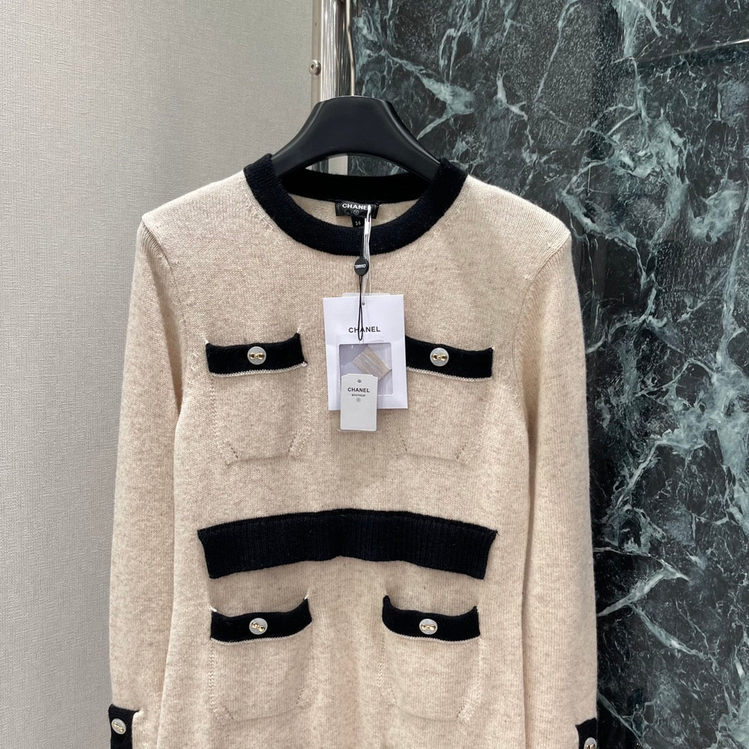 Early autumn new round neck contrasting dress