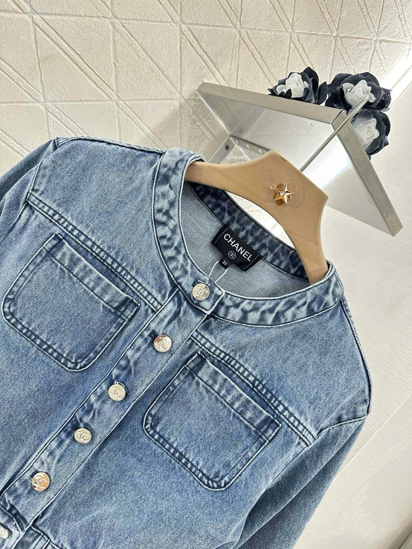New interior printed denim jacket