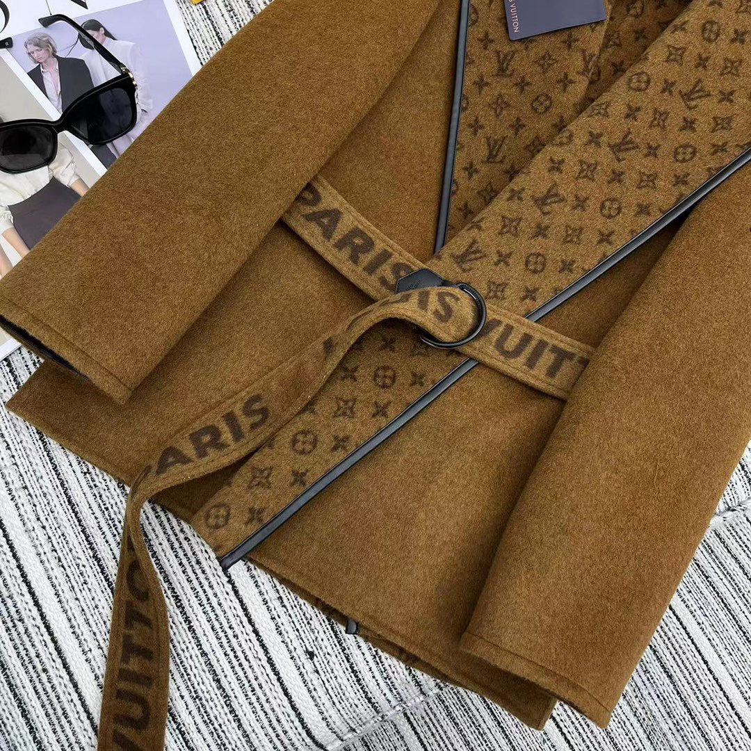Classic caramel floral pattern hooded jacket