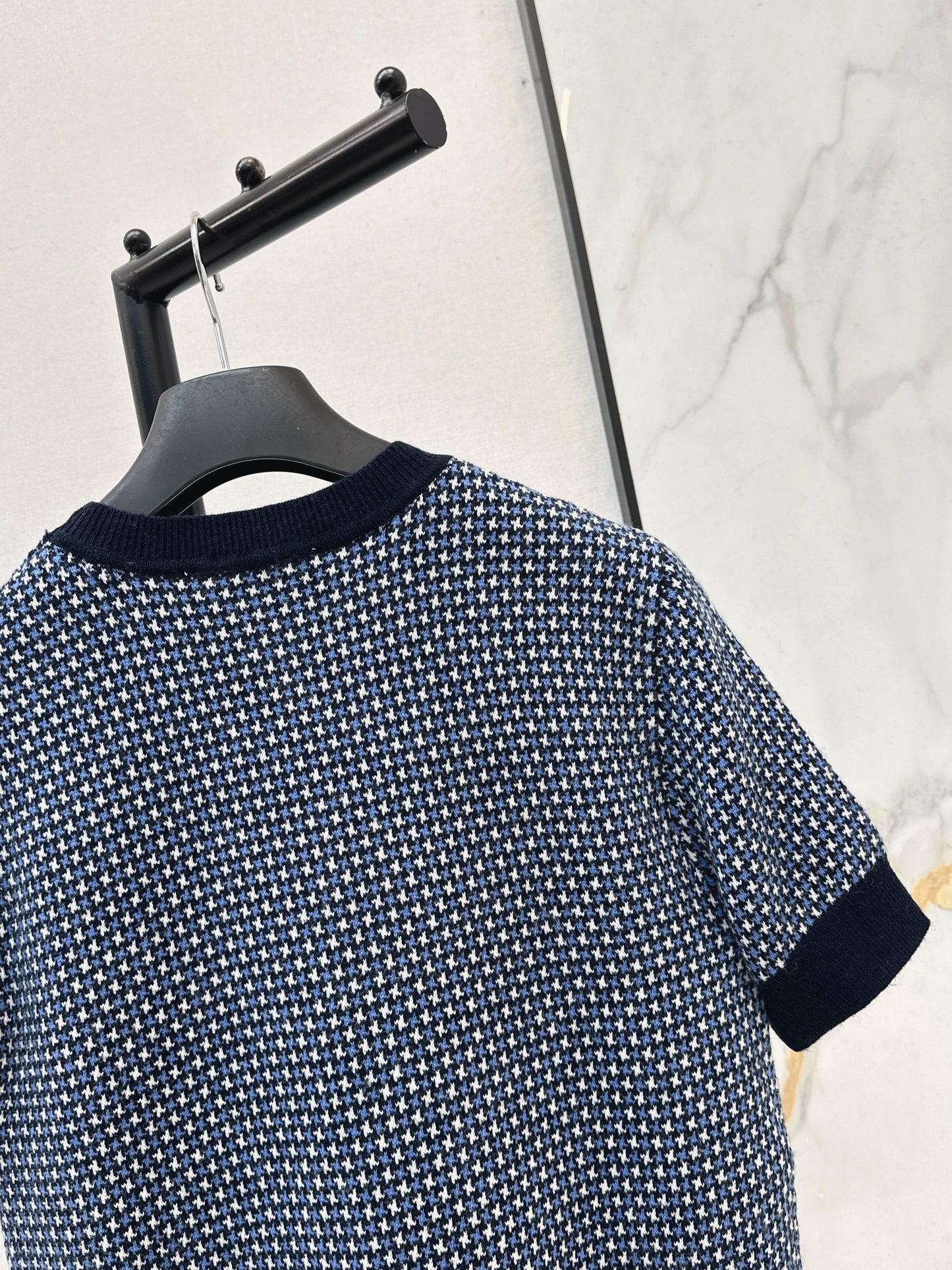 New style knitted short-sleeved sweater