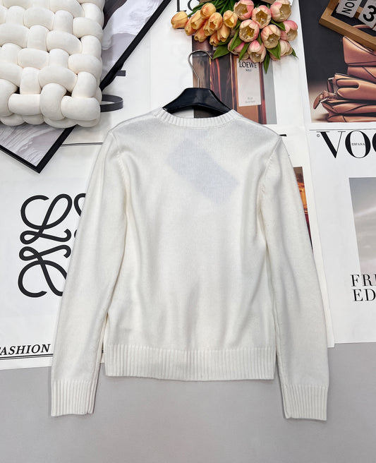 26 New Style Embossed & Embroidered Wool Sweater