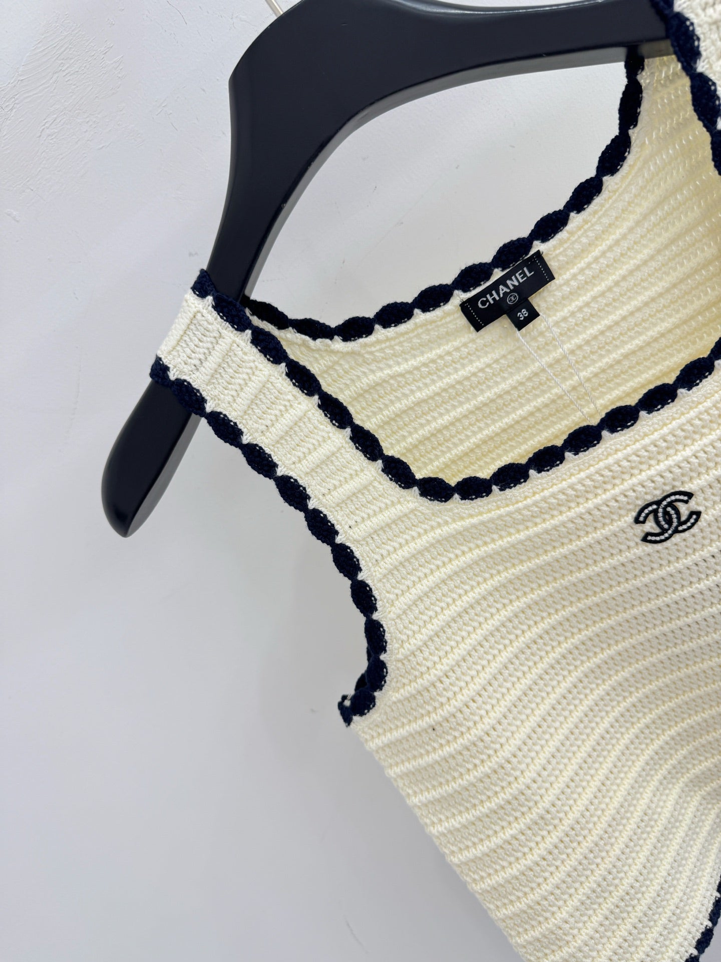 26 New Simple Vest
