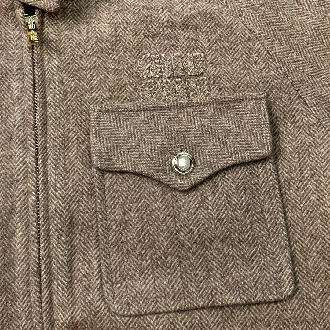 Brown stand-up collar suit