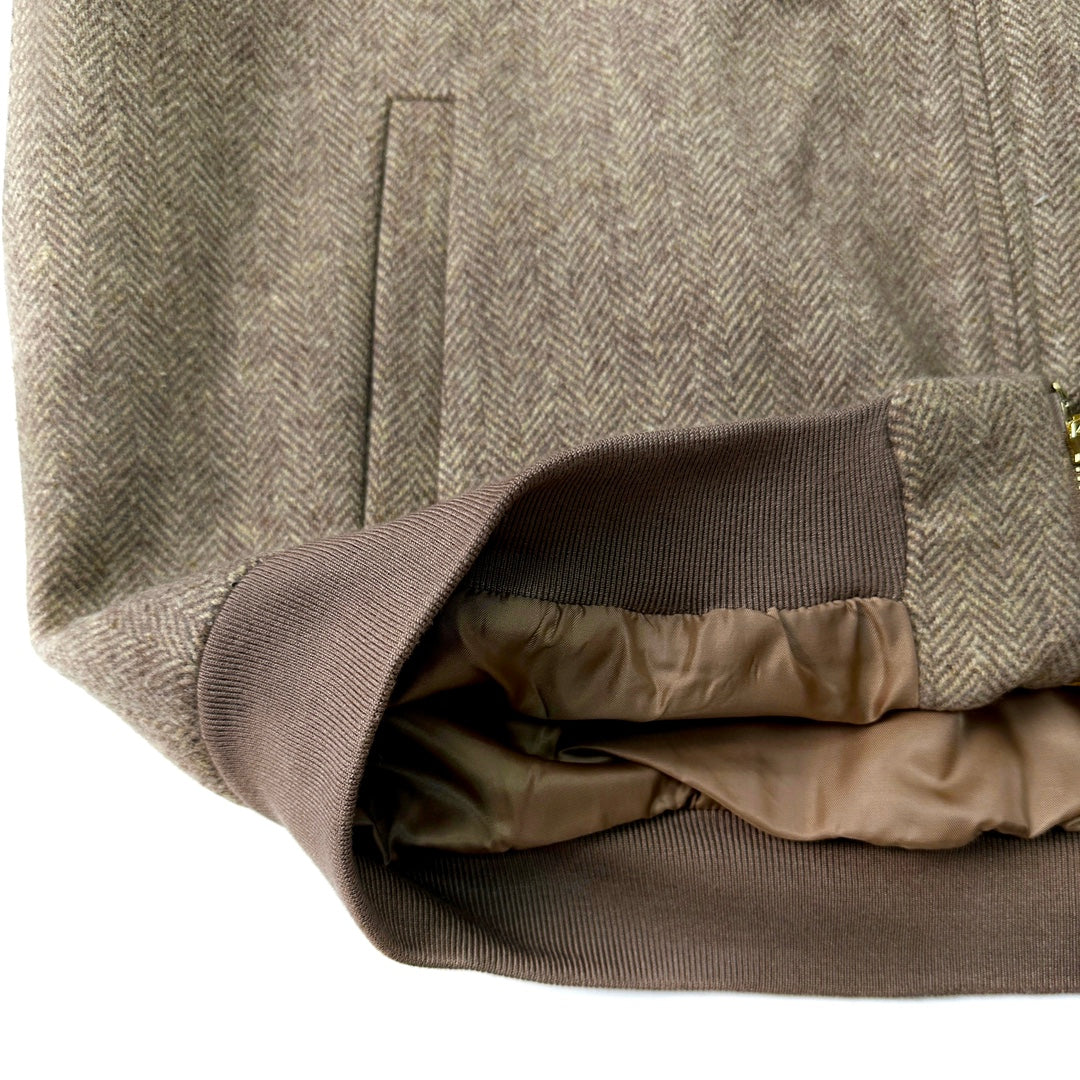 Brown stand-up collar suit