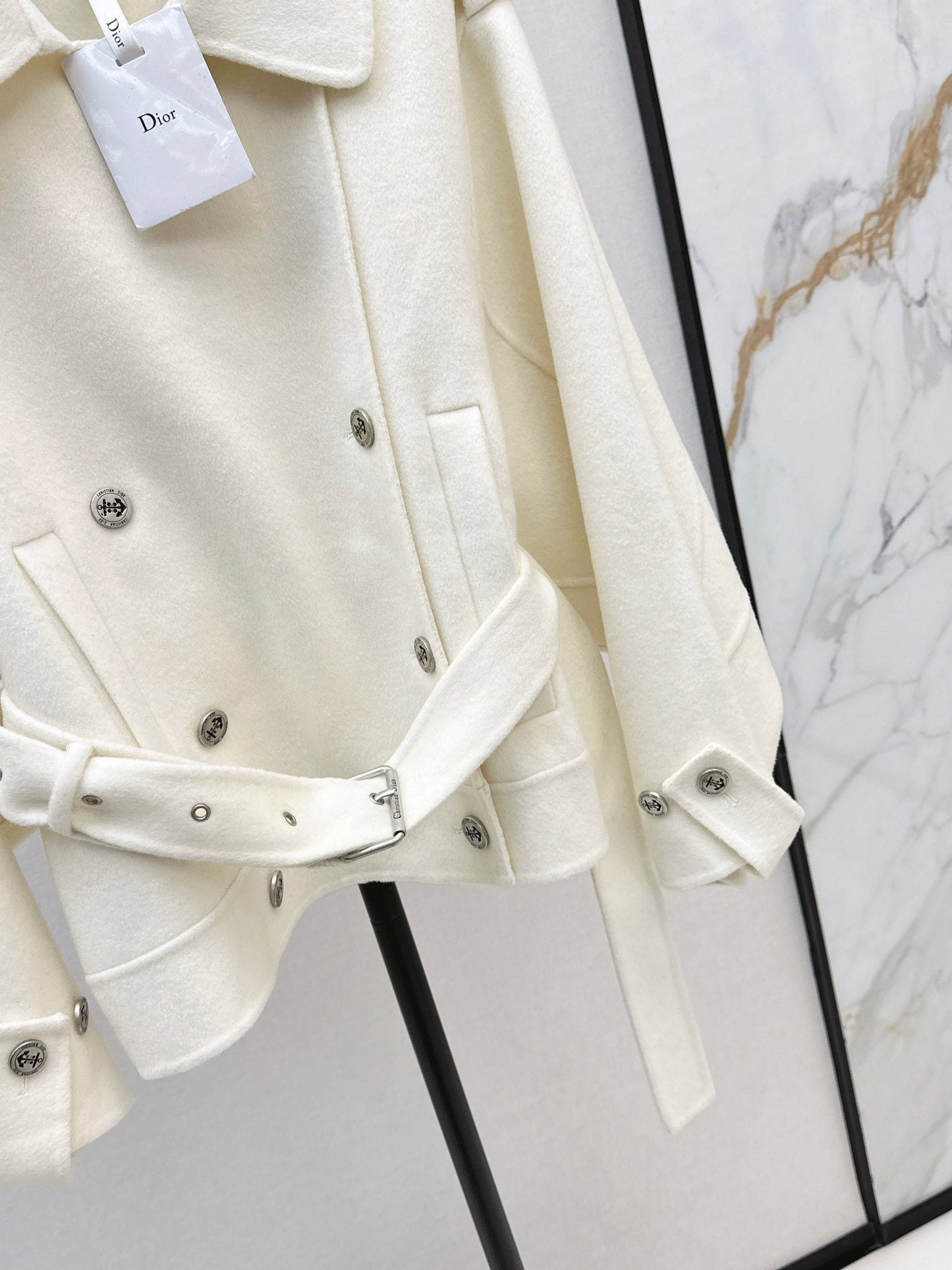 Latest autumn and winter double breasted lapel short coat