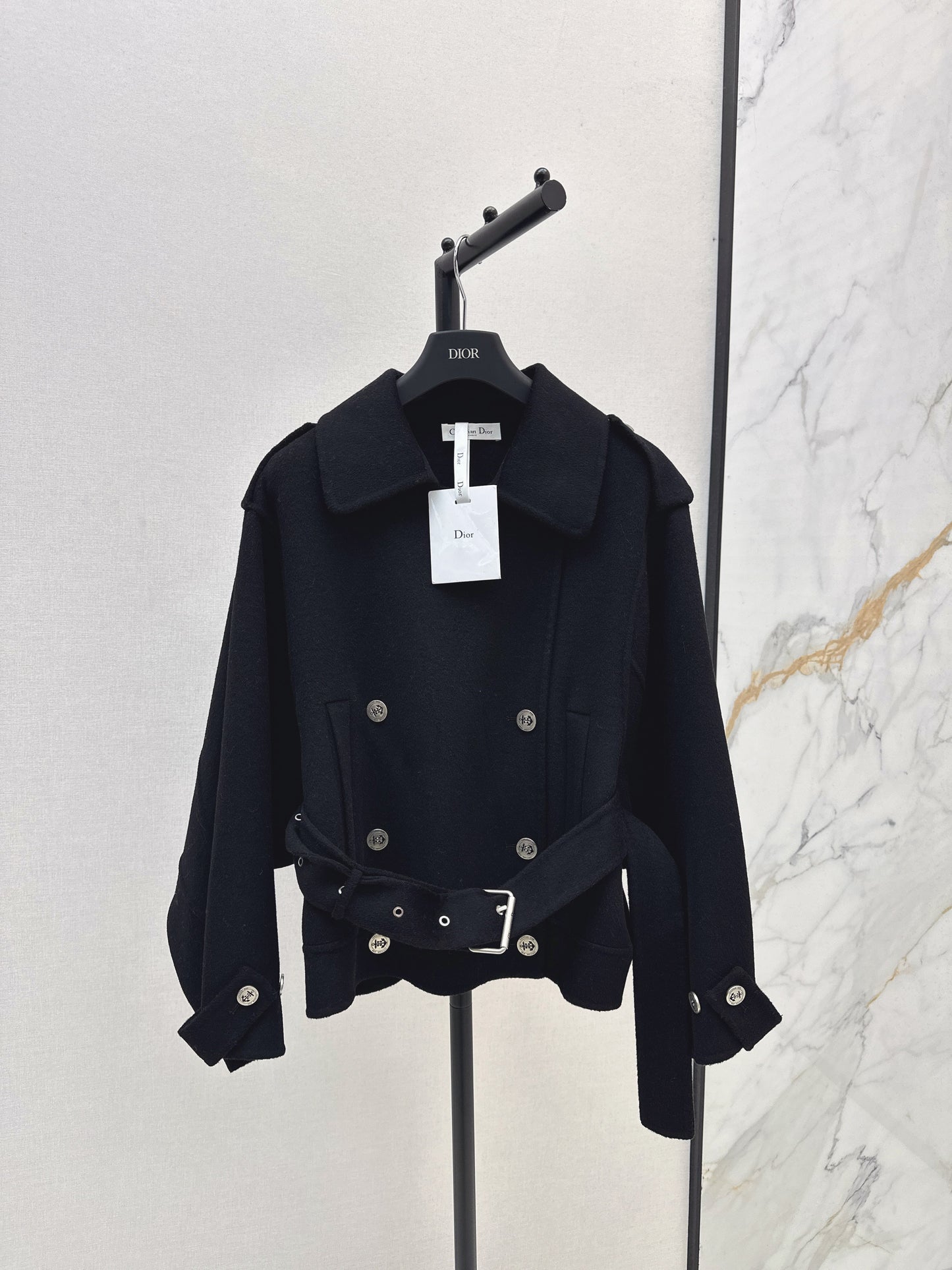 Latest autumn and winter double breasted lapel short coat