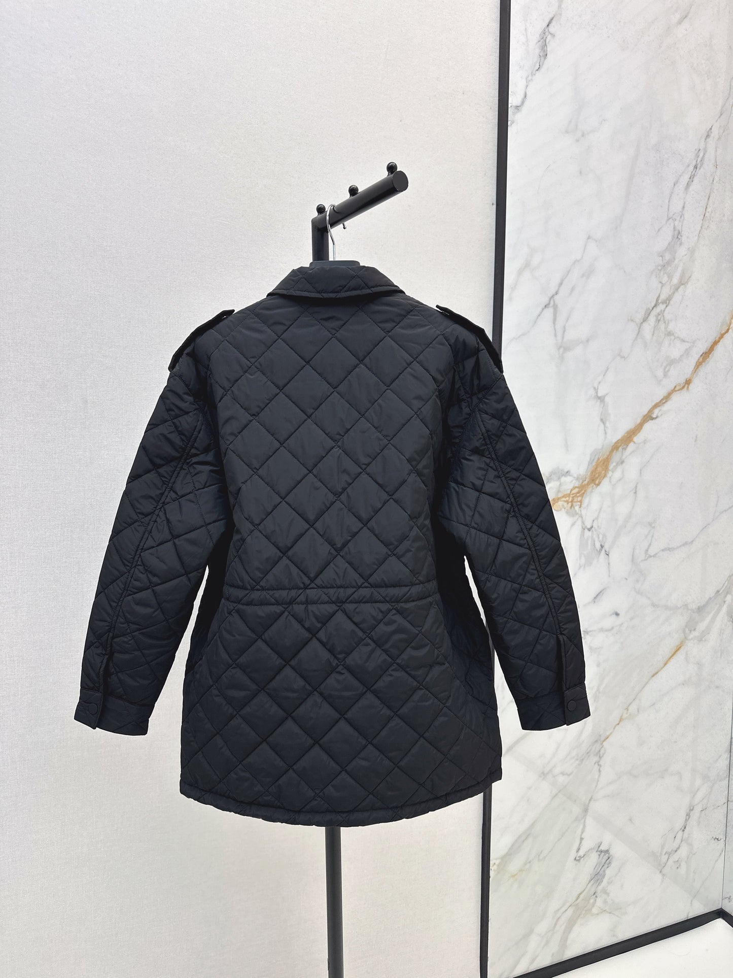 The latest double-sided diamond shaped quilted cotton jacket for autumn and winter