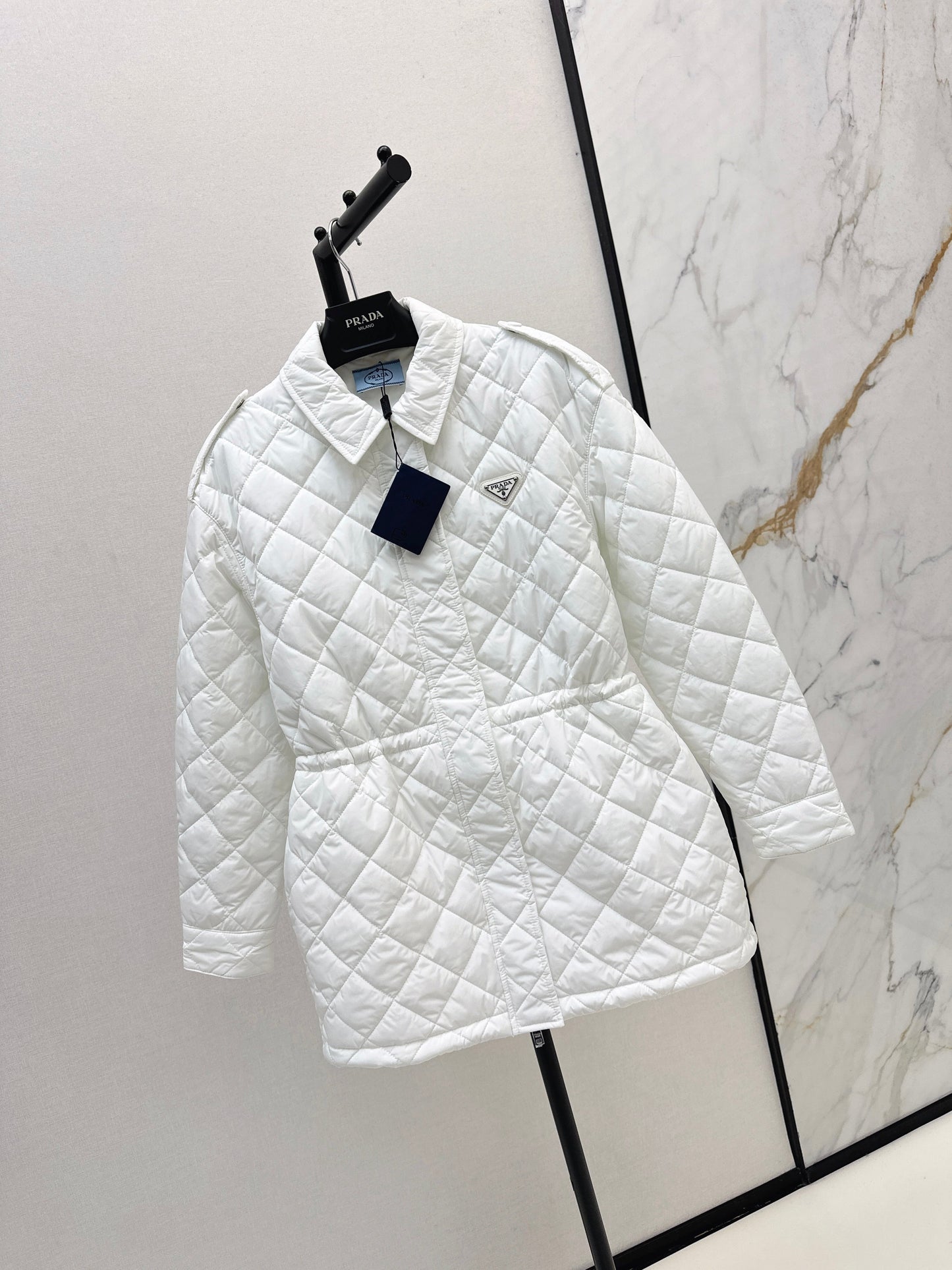 The latest double-sided diamond shaped quilted cotton jacket for autumn and winter