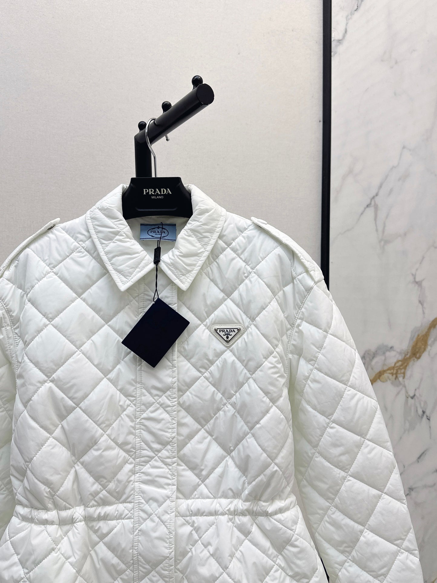 The latest double-sided diamond shaped quilted cotton jacket for autumn and winter