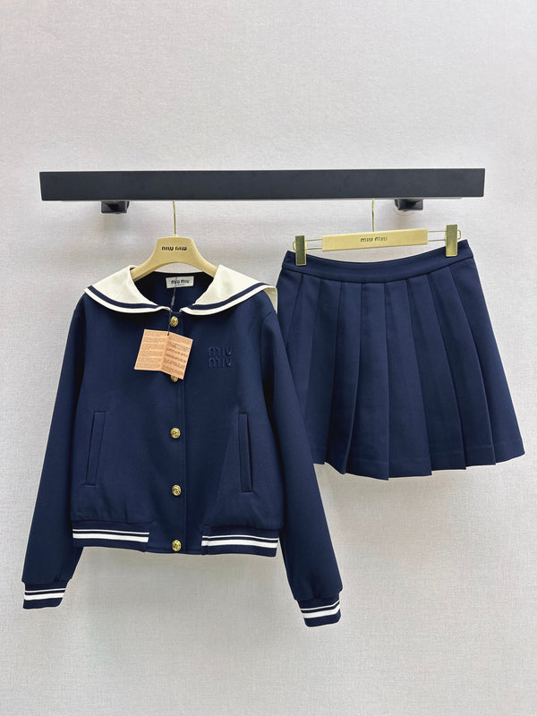 The latest age reducing college style outfit for autumn and winter