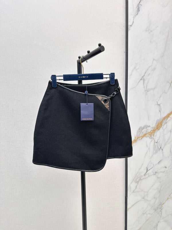 The latest autumn and winter old flower double-sided one-piece skirt