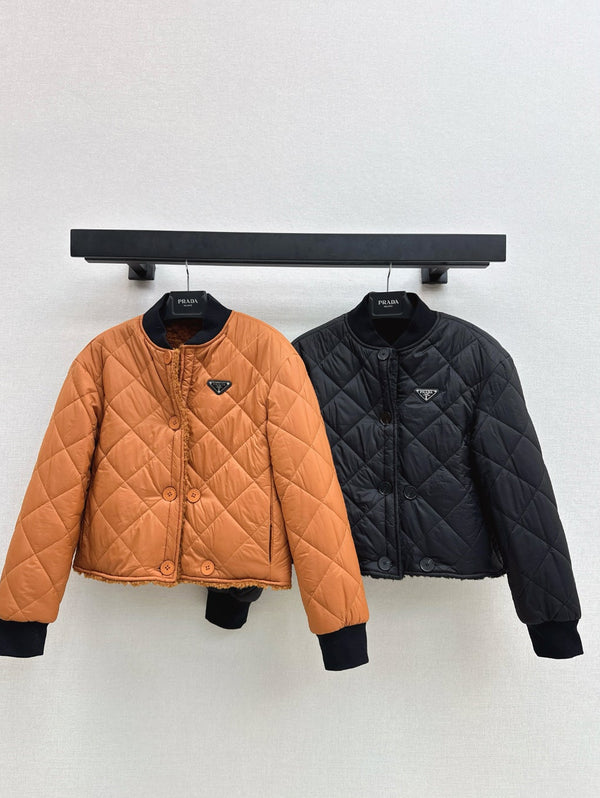 Wear lamb wool cotton jacket on both sides