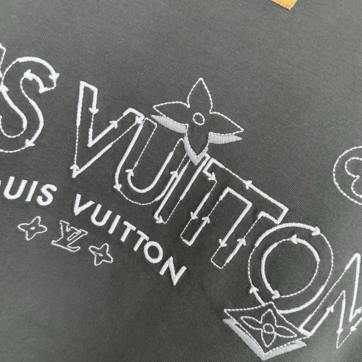 Back embroidery short sleeves