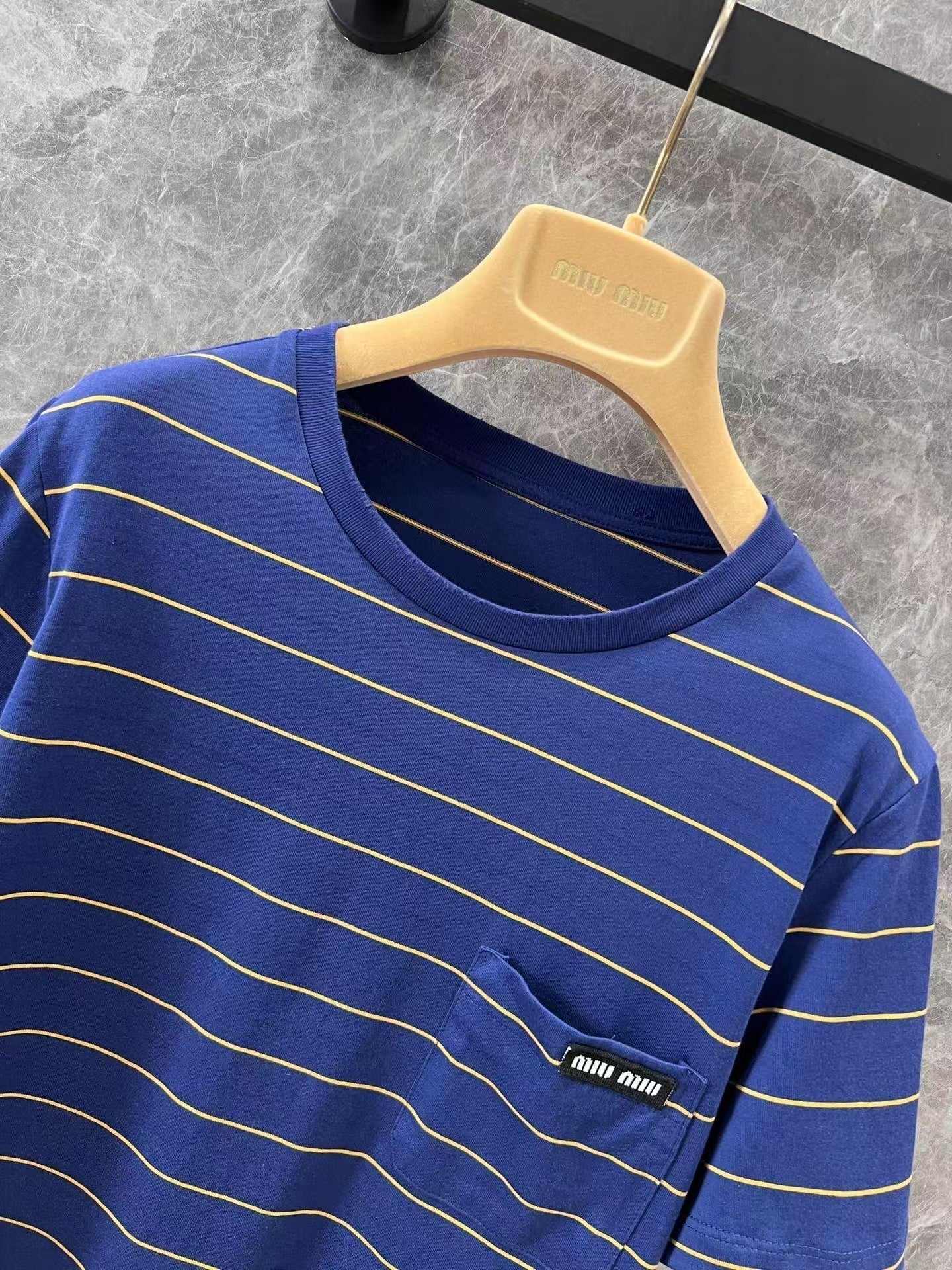 Micro-label blue striped round neck short-sleeved T-shirt