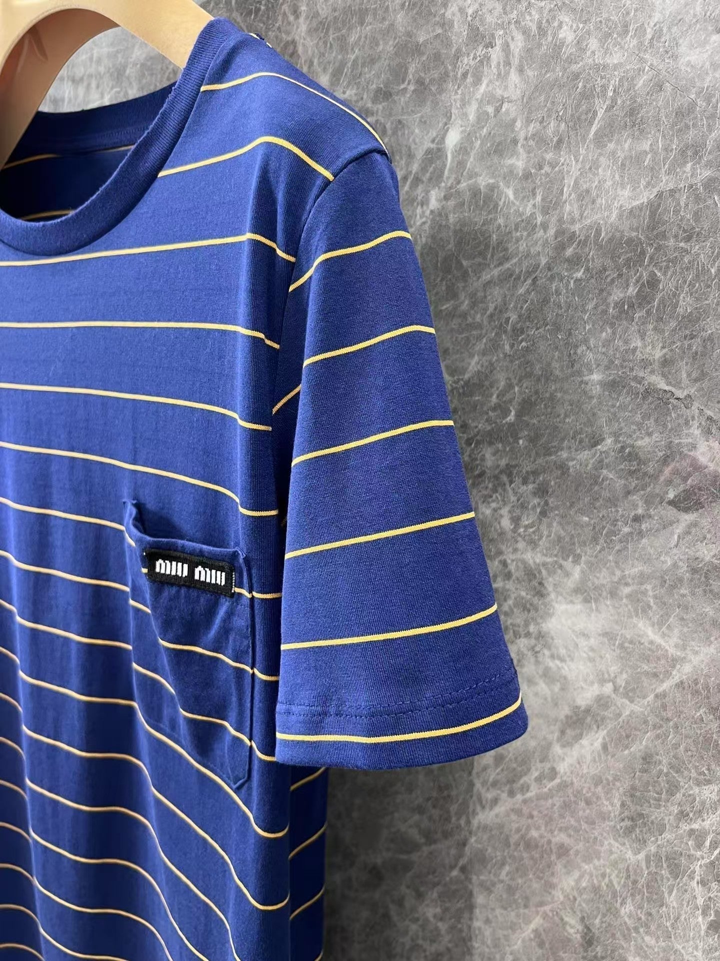 Micro-label blue striped round neck short-sleeved T-shirt